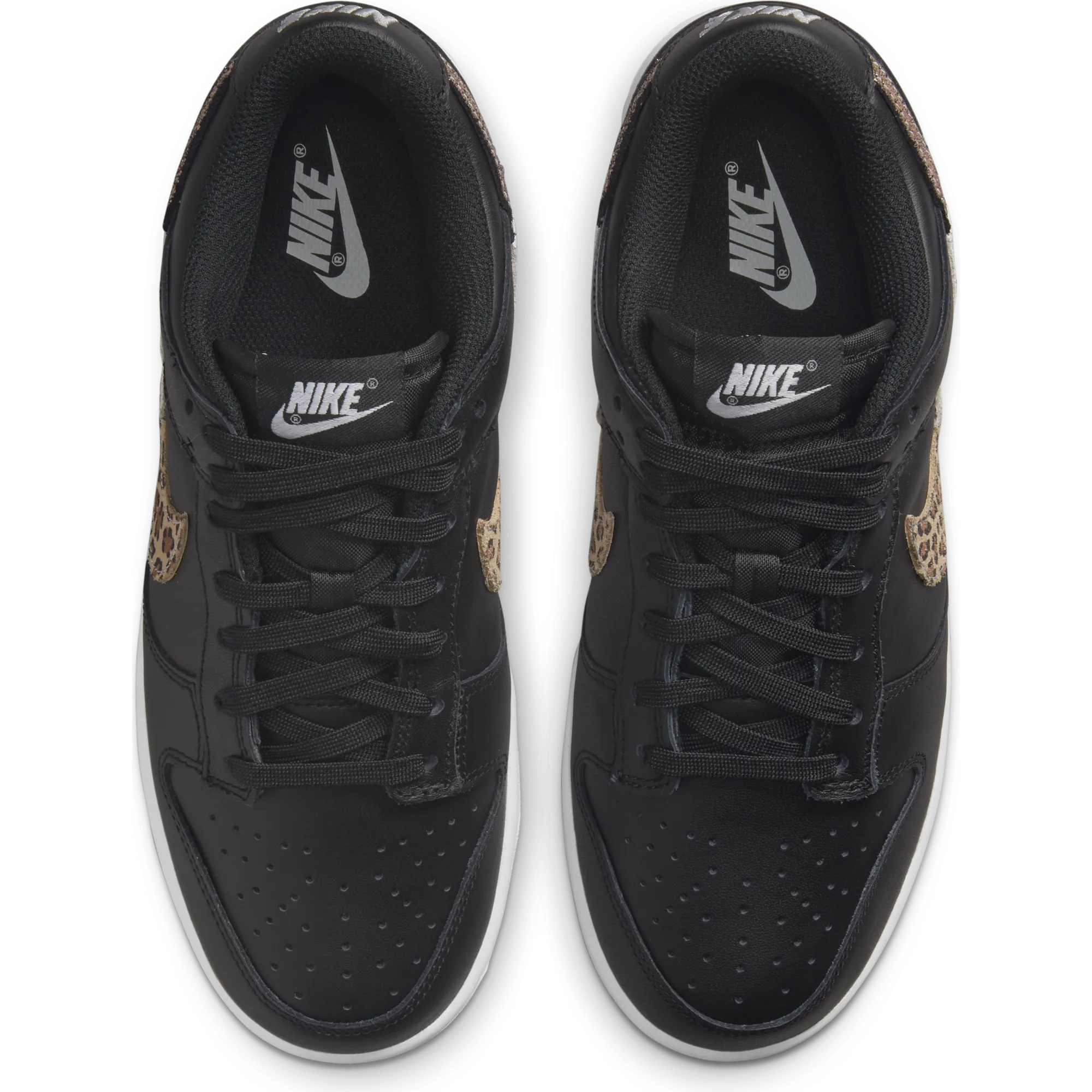 Nike Dunk Low SE for Women.