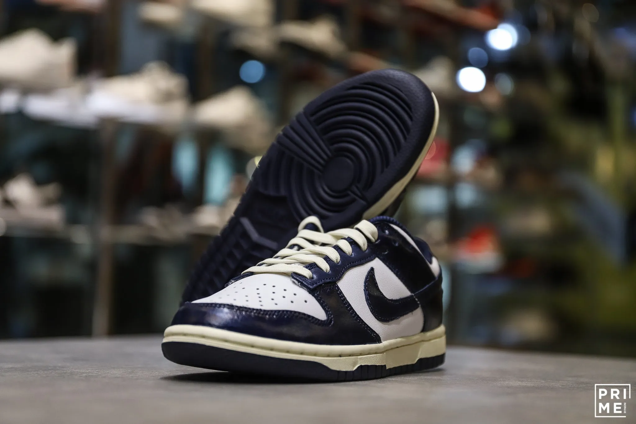 Nike Dunk Low W PRM Vintage Navy is a popular sneaker. (FN7197 100)