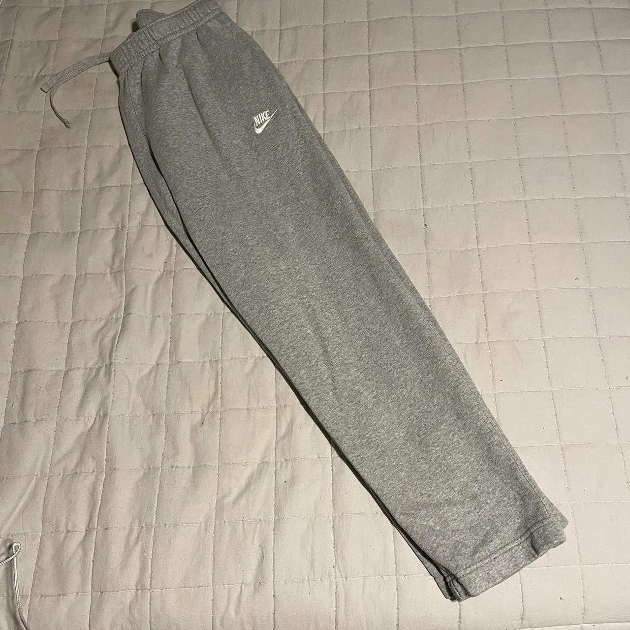 Nike Men's White and Grey Joggers-tracksuits