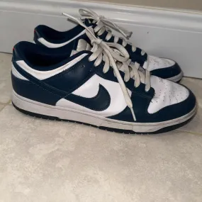 Nike Men's White and Navy Trainers