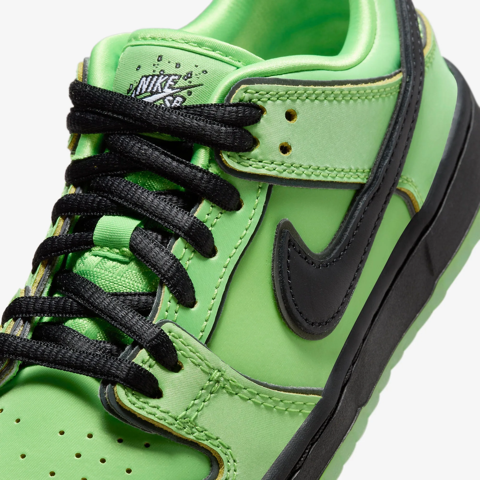 Nike SB Dunk Low Pro QS x The Powerpuff Girls 'Buttercup' 2023 FZ8832-300 for sale