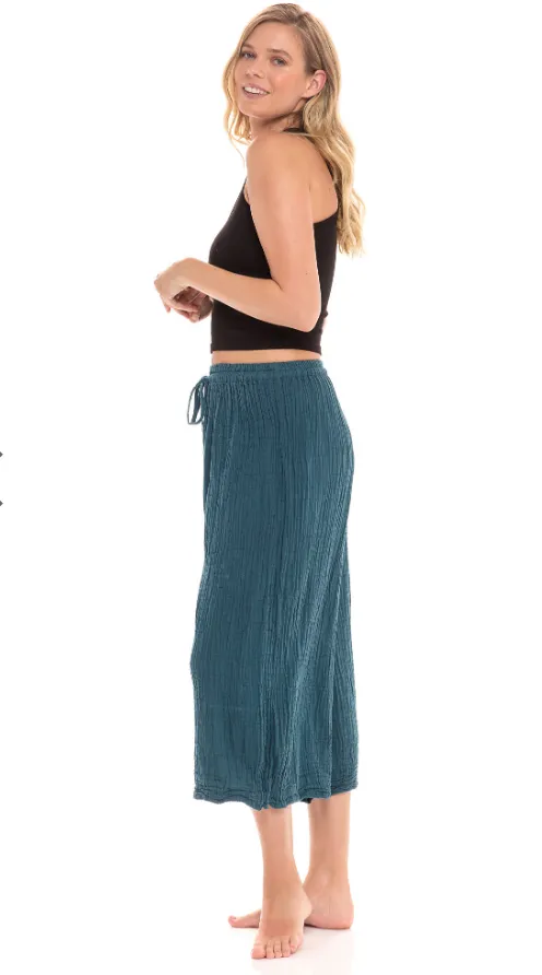 Nusantara pants 04727, wide leg crop (2 colors)