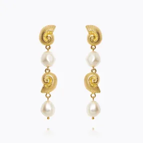 Shell Pearl Earrings