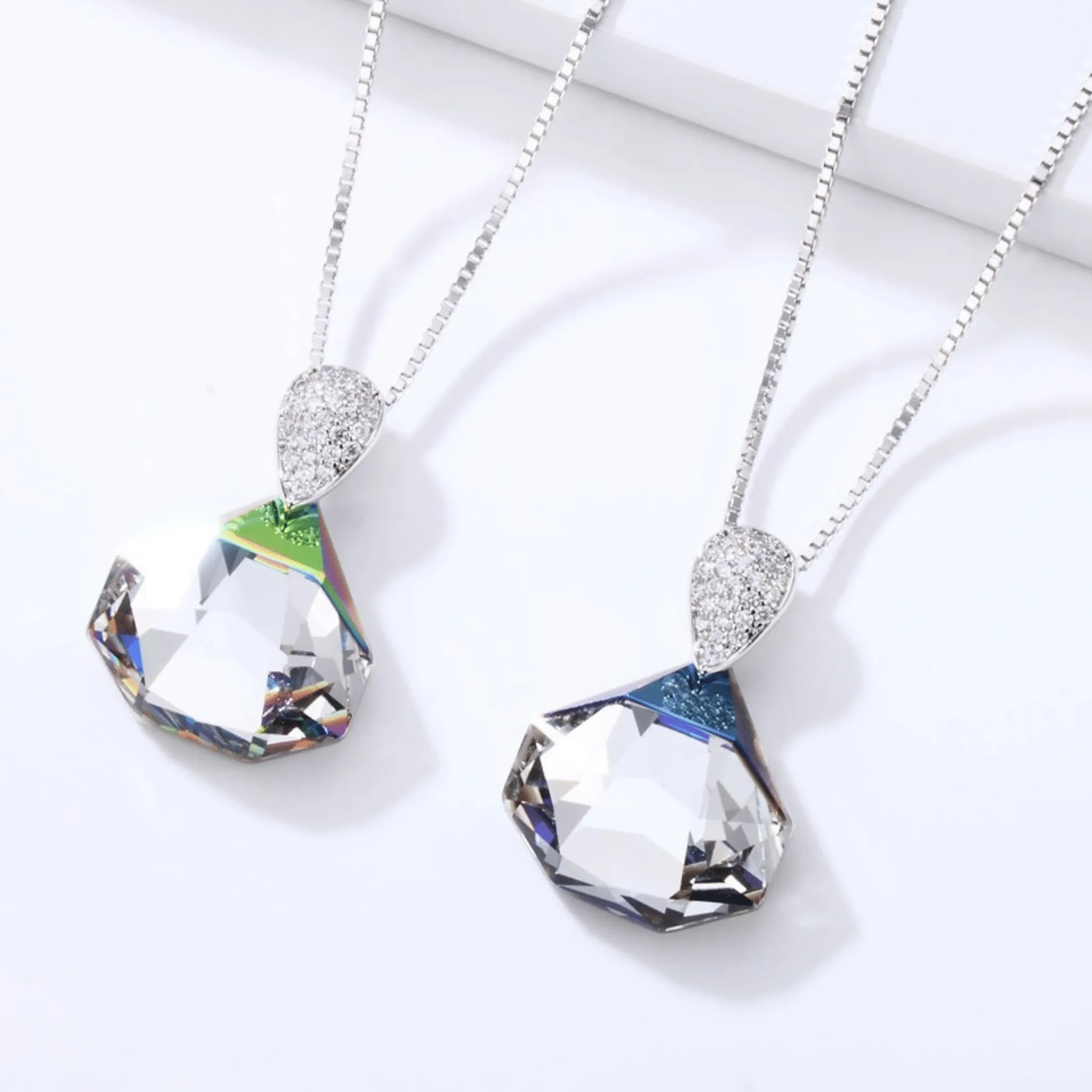 Stunning Swarovski Crystal Necklace - Princess Diamond Shape