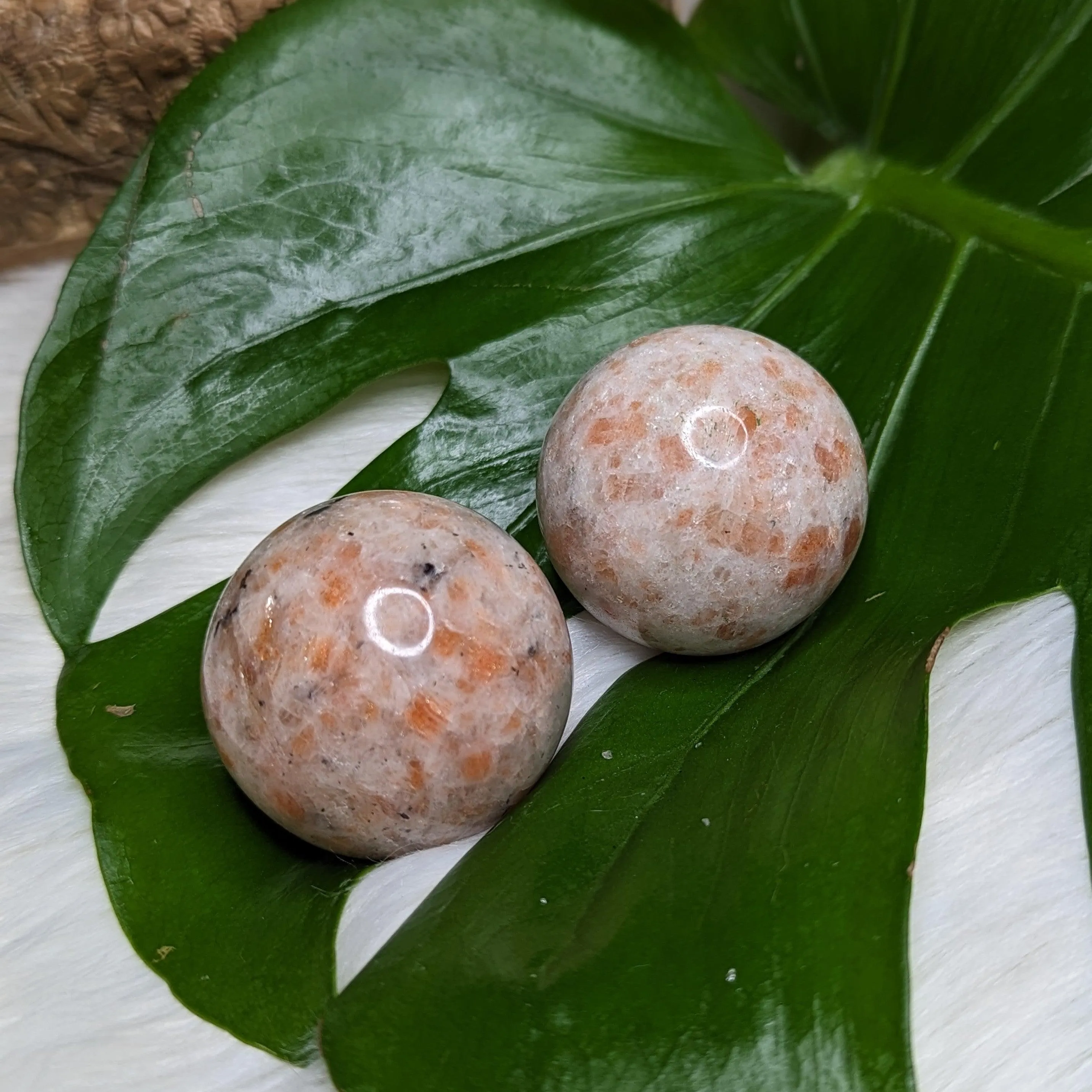 Sunstone Sphere Carving: Top Rated Natural Gemstone Decorative Items for Sale