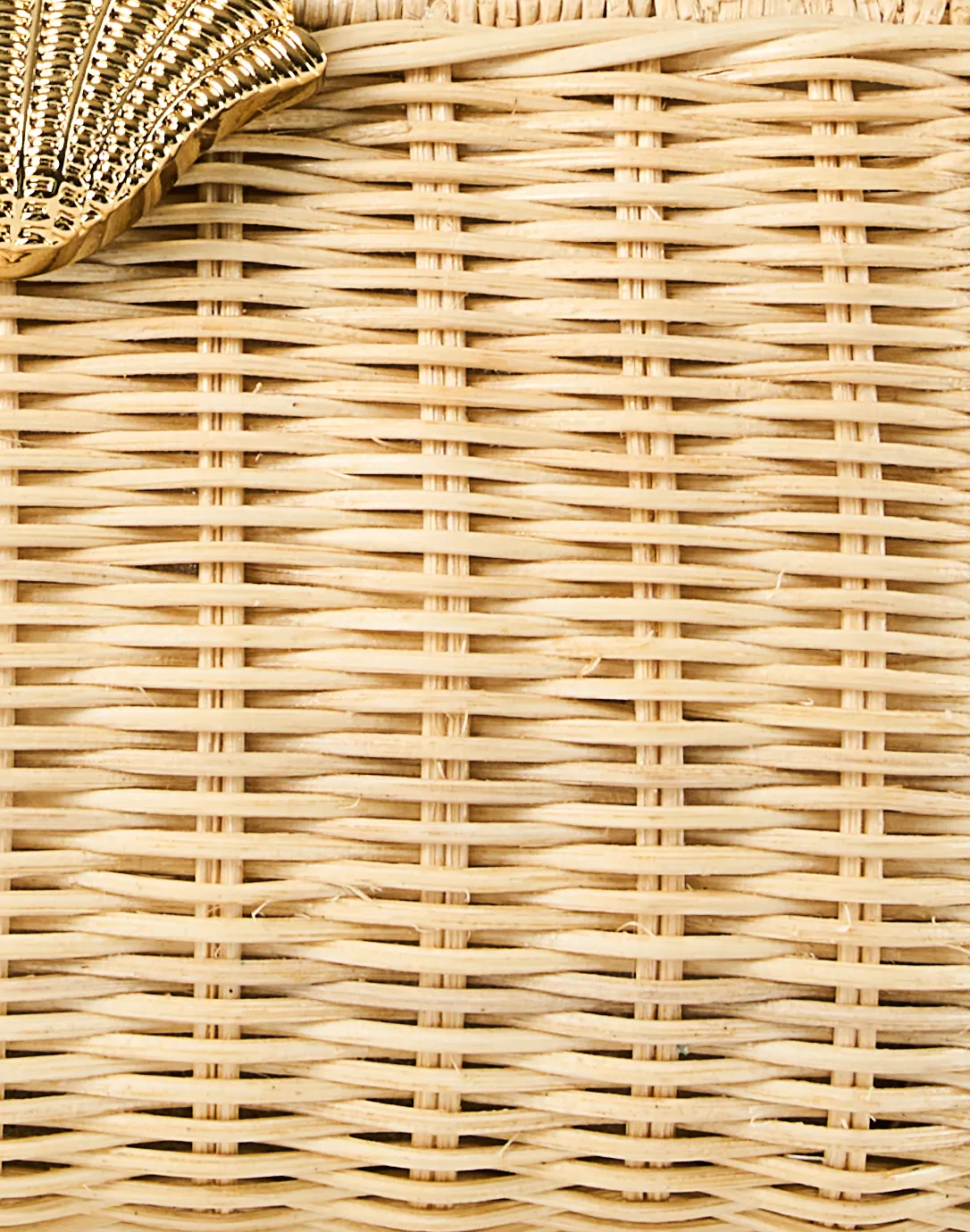 The Classica Rattan Shell Clutch