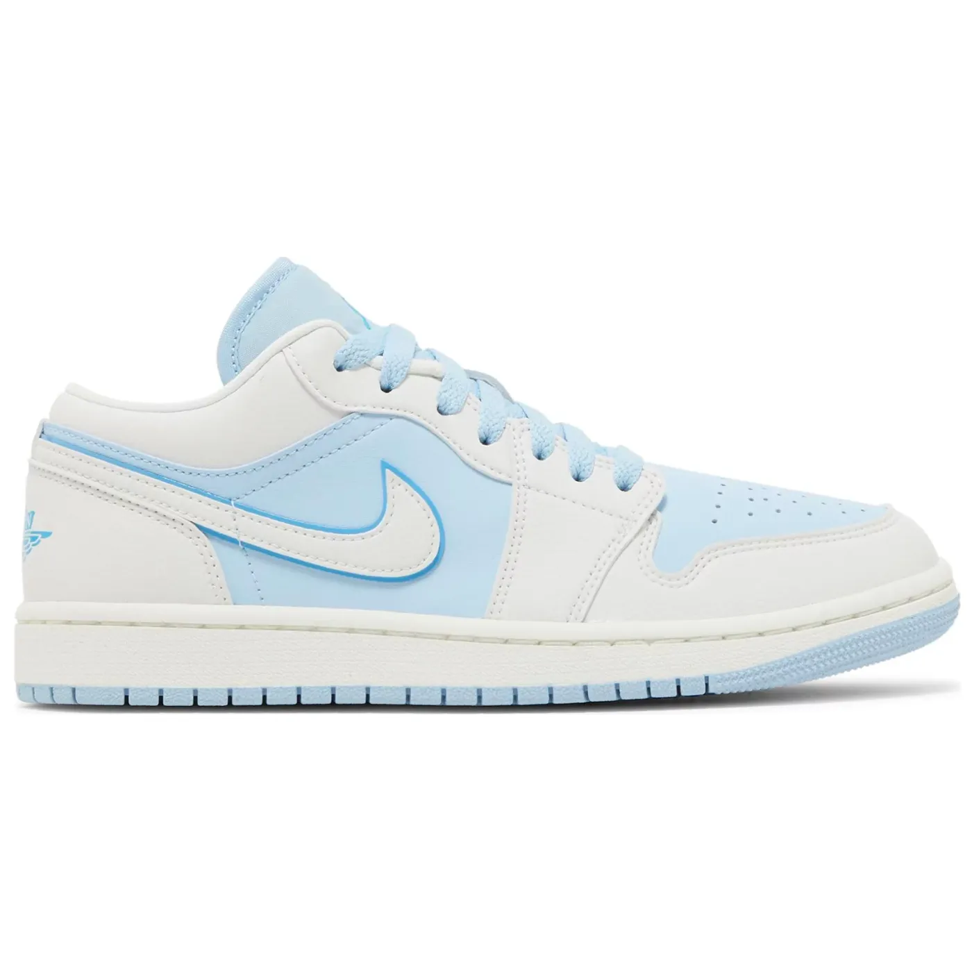 The result of rewriting Jordan 1 Low SE Reverse Ice Blue (W) in more Google SEO friendly words is Ice Blue Jordan 1 Low SE (W).