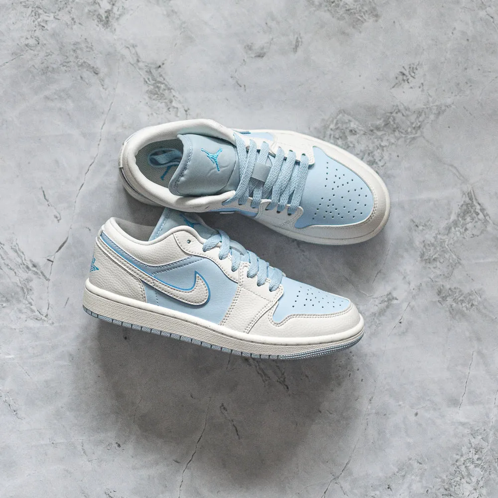 The result of rewriting Jordan 1 Low SE Reverse Ice Blue (W) in more Google SEO friendly words is Ice Blue Jordan 1 Low SE (W).