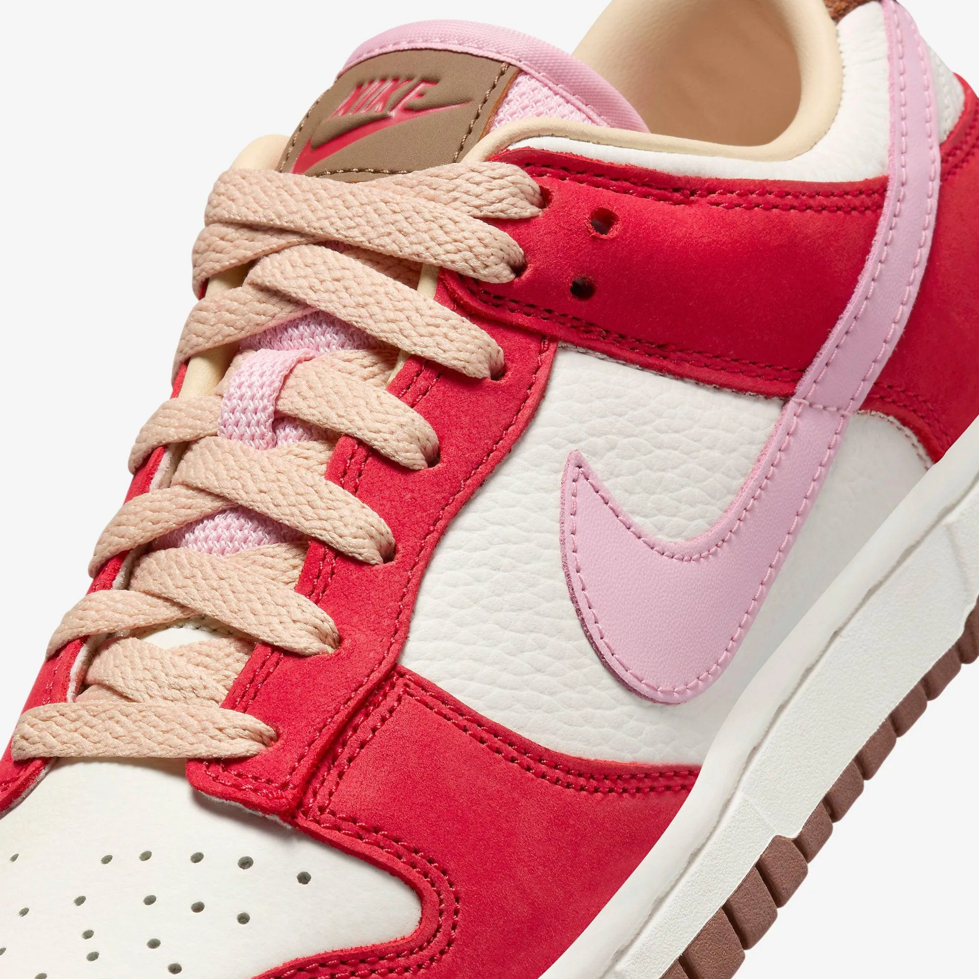 Women's Nike Dunk Low PRM 'Bacon' 2023 FB7910-600.